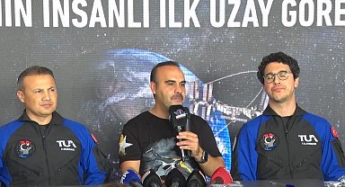 Türk uzay yolcuları TEKNOFEST'te merak edilenleri cevapladı