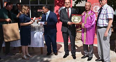 Ula'da yılın Ahisine Kaftan