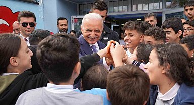 Ümraniye'de ilk ders zili çaldı