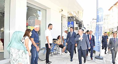 Vali Coşkun, ilçede ziyaretlerini Çivril ile devam etti