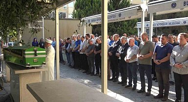 Yelkenkanat pilotu gözyaşlarıyla toprağa verildi