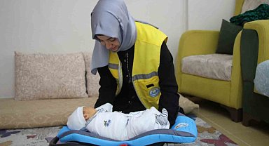 Yeni doğan bebeklere anlamlı hediye