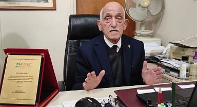 88 yaşında, 40 yıldır muhtar