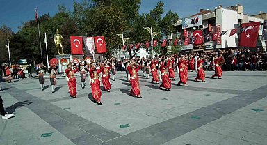 Akşehir'de Cumhuriyet'in 100. Yılı çeşitli etkinliklerle kutlandı