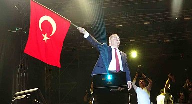 Antalya'da Cumhuriyet'in 100. yılı coşkusu