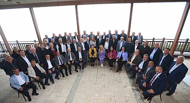 Başkan Avni Örki muhtarlarla buluştu