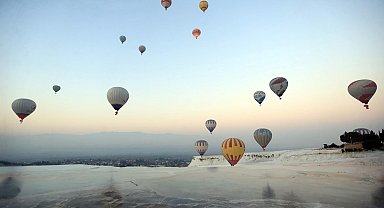 Başkan Örki'den Gençlik ve Havacılık Festivaline gökyüzünden davet