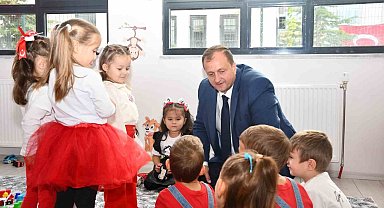 Başkan Usta'dan 100.yılda bütün öğrencilere anlamlı hediye
