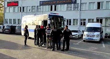 Bursa polisinin çökerttiği fuhuş çetesi üyeleri tutuklandı
