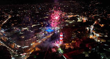 Bursa'da 100. yıl kutlamalarına havai fişekli final