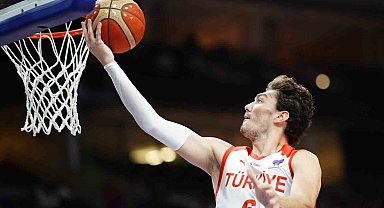 Cedi Osman: "Ben milli formayı reddetmedim"