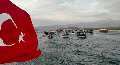 Dalyan Kanalı'nda renkli kutlama