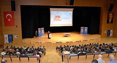 Denizli'de 'Peygamberimiz, İman ve İstikamet' konferansı gerçekleştirildi