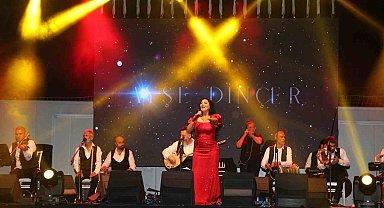 Döşemealtı'nda Nar Festivali coşkusu