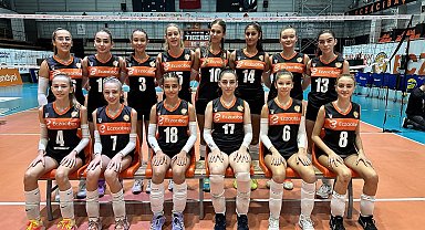 Eczacıbaşı Spor Kulübü'nün altyapı takımları, yoluna kayıpsız devam ediyor