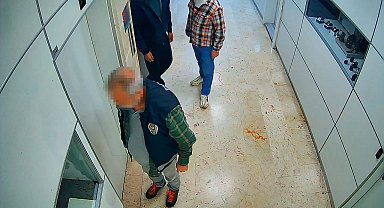 Fatih'te polis yeleği kullanılarak 1 milyon 600 bin liralık gasp