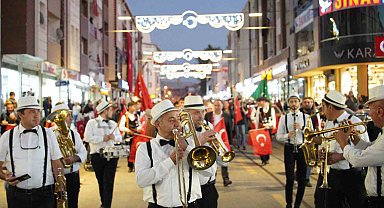 Gölbaşı'nda Cumhuriyet Bayramı coşkuyla kutlanıyor