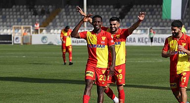 Göztepe'de Mamah çıkışa geçti
