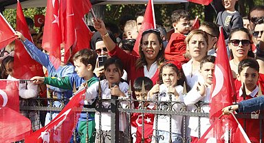 Güneydoğu'da Cumhuriyet'in 100'üncü yılı coşkuyla kutlandı