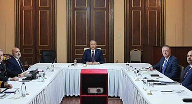 Güvenlik ve İstihbarat Toplantısı, Bakan Yerlikaya başkanlığında yapıldı