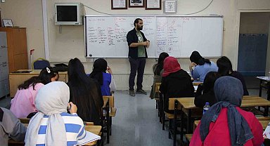 Hayallerine hazırlanan gençlerden Canpolat'a teşekkür