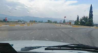 İbiller Kavşağı Trafik İşaretleri Halen Yapılmadı