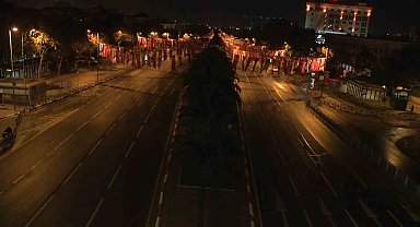 İstanbul'da Vatan Caddesi 29 Ekim kutlamaları nedeniyle trafiğe kapatıldı
