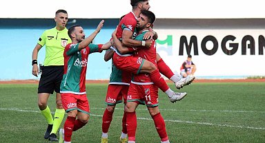 Karşıyaka'da Enes ve Yasin'den 6 gollük katkı