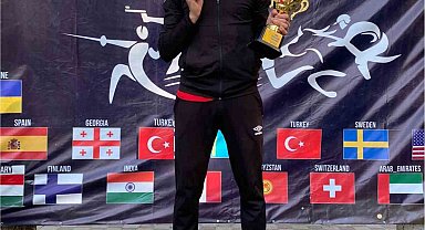 Kırgızistan'da bir şampiyonluk daha geldi