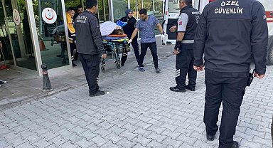 Konya'da minibüs bariyere çarptı: 2 yaralı
