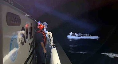 Marmaris'te 39 düzensiz göçmen kurtarıldı