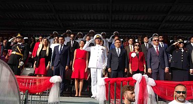 Marmaris'te Cumhuriyet'in 100. yılı törenlerle kutlandı