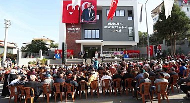 Merkezefendi'de 'Yüzüncü Yıl Gençlik Merkezi' hizmete açıldı