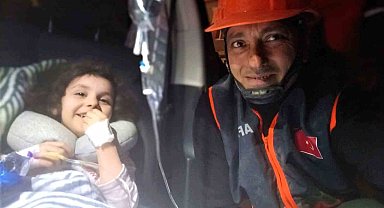 Minik Öykü'yü enkazdan kurtaran ekip, aylar sonra yaşadıklarını anlattı
