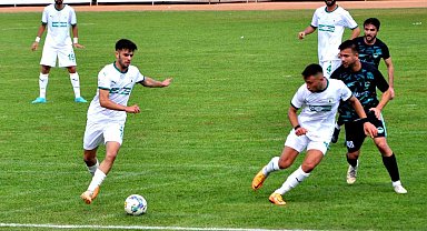 Muğlaspor kendi evinde oynadığı ilk maçta 2-0 kazandı