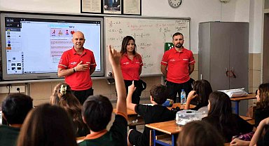 Öğrencilere afet eğitimi ve tatbikatı