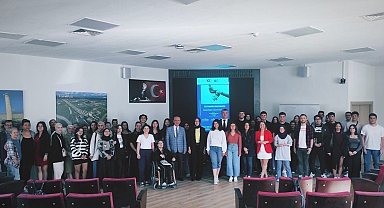 PAÜ'de işaret dilinin önemine dikkat çekildi