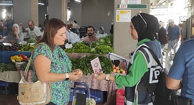 Polis pazaryerinde ' Kadına şiddete hayır' çalışması yaptı