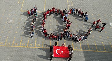 Şanlıurfa'daki Yeni Zelanda okulunda cumhuriyet coşkusu
