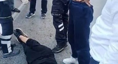 Sultangazi'de minibüsün çarptığı çocuğun ayağı kırıldı