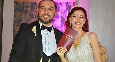 Topuz Ve Keskin Ailelerinin Mutlu Günü