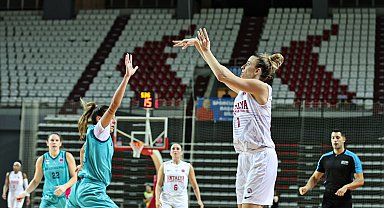 Toroslar Kadın Basketbol Takımı son saniyelerde galip