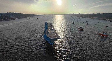 Türk donanmasının 100 gemisi İstanbul Boğazı'ndan geçti
