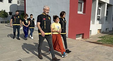 2 milyon TL vurgun yapan kadın hırsızlar tutuklandı