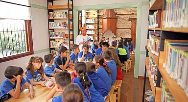 Alanya Belediyesi Ebeveyn, Çocuk Atölyesi ve Çocuk Kütüphanesi'ne ziyaretçi akını
