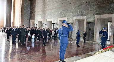 ANTGİAD'dan Anıtkabir ziyareti