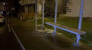 Arnavutköy'de kan donduran olay: İETT durağında bekleyen eski dünürüne kurşun yağdırdı