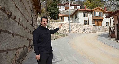 Atatürk'ün bin TL destek verdiği tarihi evler tarihe ışık tutuyor