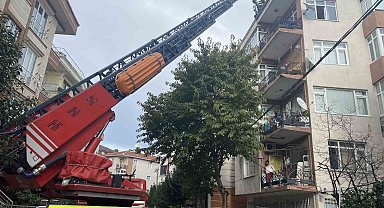 Avcılar'da çatı tamiri sırasında kalp krizi geçiren 79 yaşındaki adam hayatını kaybetti