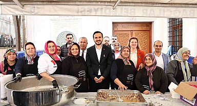 Bağcılar'da Dede Pilavı bu sene Cumhuriyetin 100'üncü yılı için pişirildi